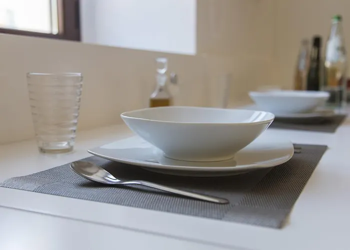 La 招待所 帕奥拉